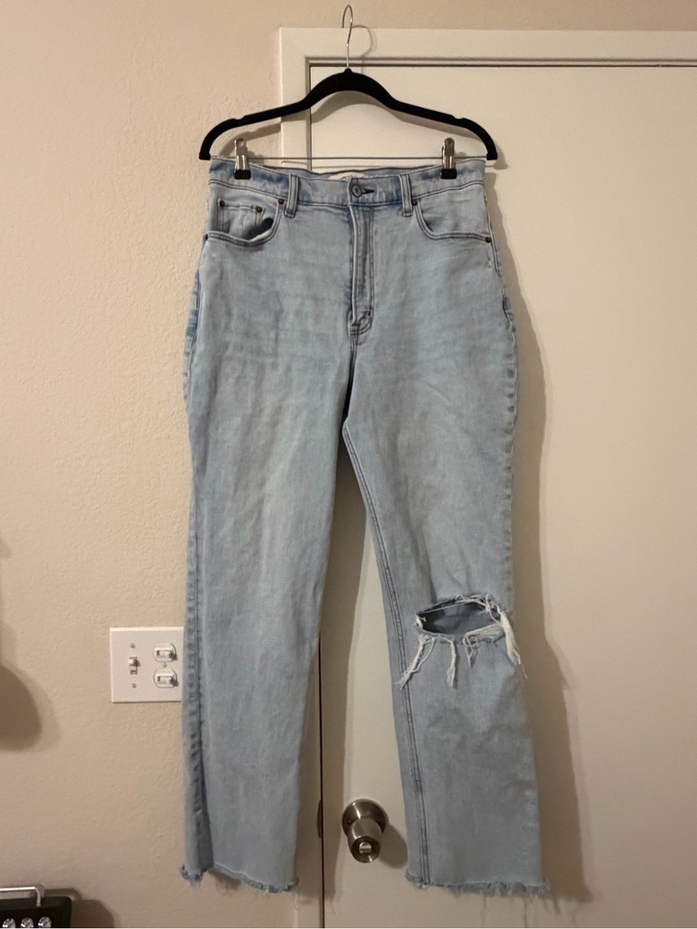 A&F Curve Love The Ankle Straight Ultra High Rise Women's Jeans
